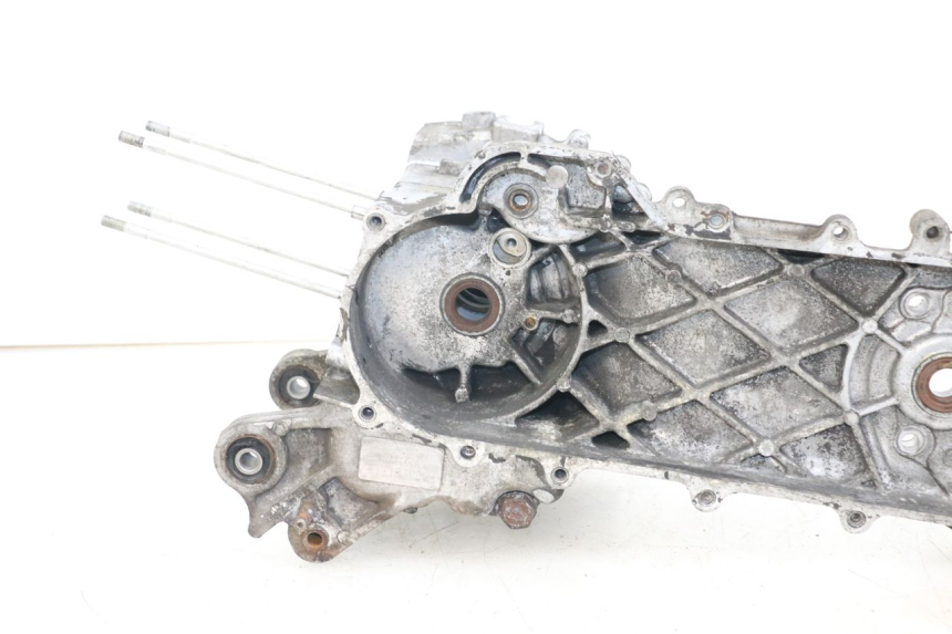 photo de Karter dolny silnika KYMCO AGILITY 4T 50 (2005 - 2018) - Zbliżenie komponentów