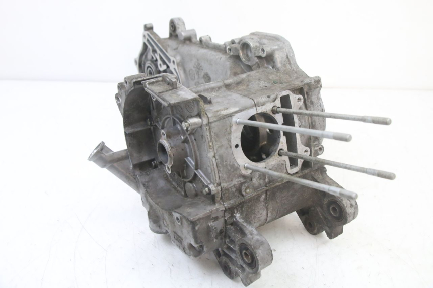 photo de Karter dolny silnika KYMCO AGILITY 4T 50 (2018 - 2022) - Struktura - zbliżenie