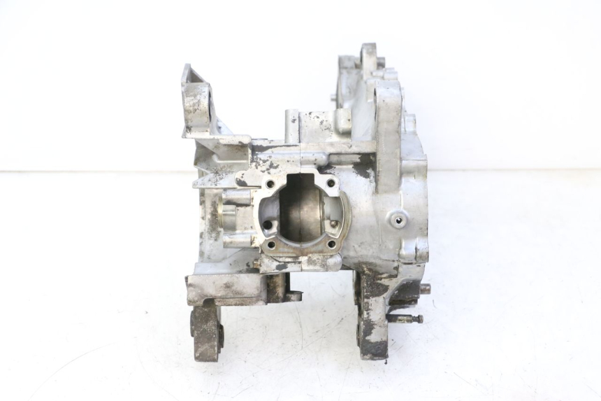 photo de Karter dolny silnika KYMCO AGILITY NAKED RENOUVO 2T 50 (2011 - 2018) - Inny kąt widzenia