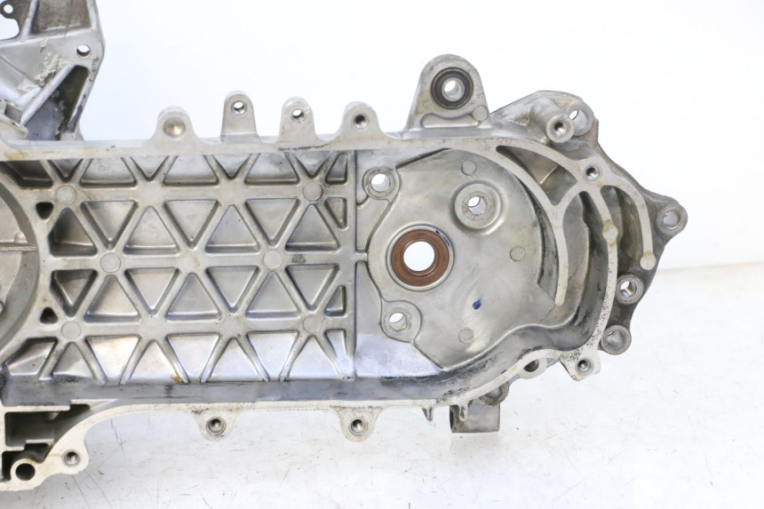 photo de Karter dolny silnika KYMCO AGILITY NAKED RENOUVO 2T 50 (2011 - 2018) - Widok ogólny