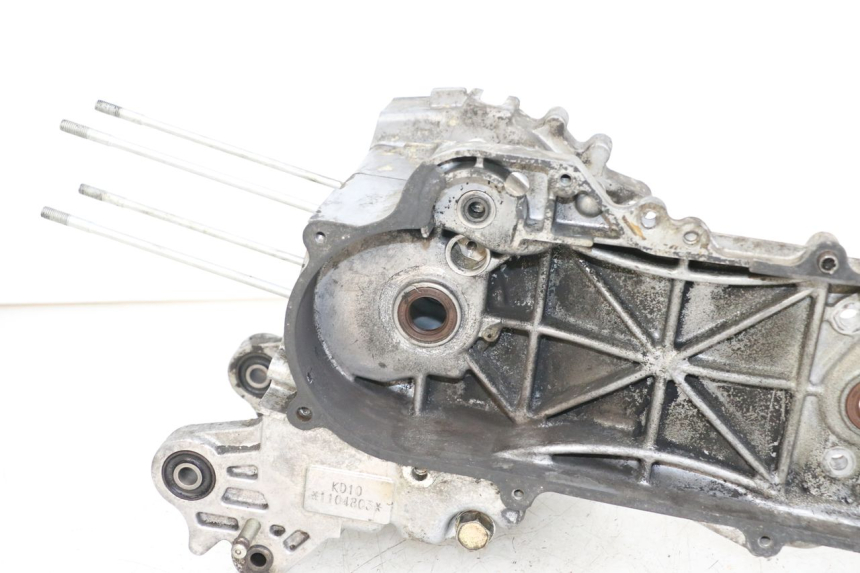 photo de Karter dolny silnika KYMCO AGILITY PREMIUM 50 (2007 - 2010) - Szczegóły charakterystyczne