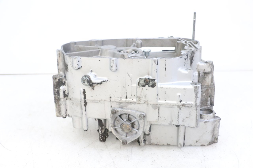 photo de Karter dolny silnika HYOSUNG GV AQUILA 125 (2000 - 2009) - Zoom stanu zużycia