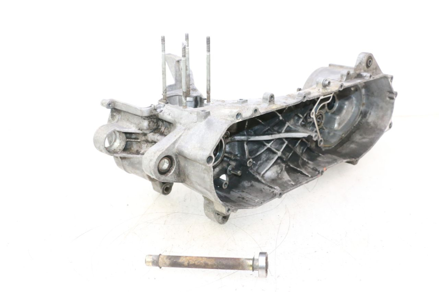 photo de DOLNA OBUDOWA SILNIKA MBK BOOSTER SPIRIT 50 (1999 - 2003) - Widok ogólny