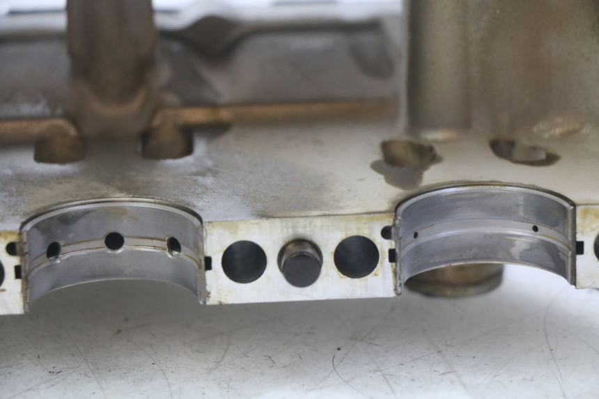 photo de Karter dolny silnika HONDA CBF 500 (2004 - 2007) - Struktura - zbliżenie