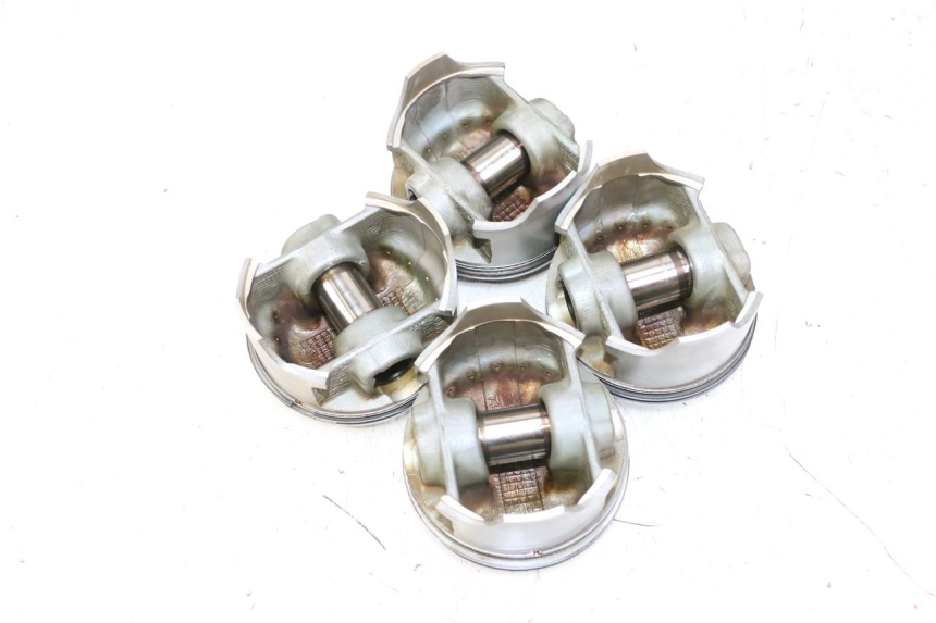 photo de Karter dolny silnika HONDA CBR RR FIREBLADE 900 (1992 - 1994) - Punkty mocowania