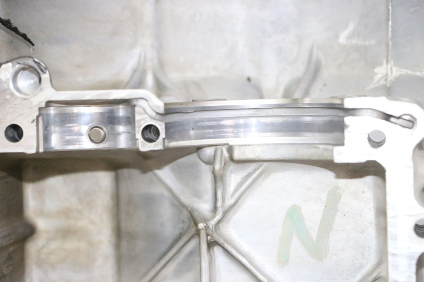 photo de Karter dolny silnika HONDA CBR RR FIREBLADE 900 (1992 - 1994) - Zoom jakości