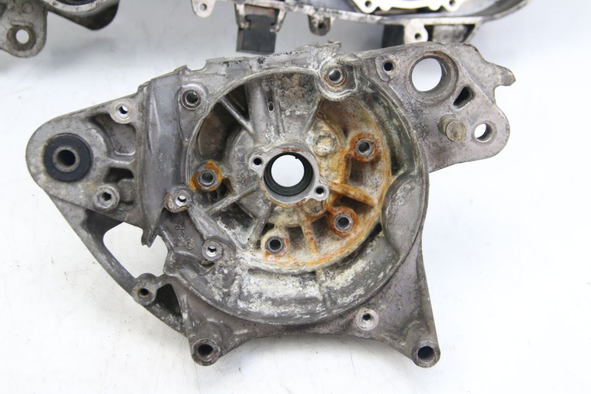 photo de Karter dolny silnika PEUGEOT CITYSTAR 50 (2013 - 2017) - Struktura - zbliżenie