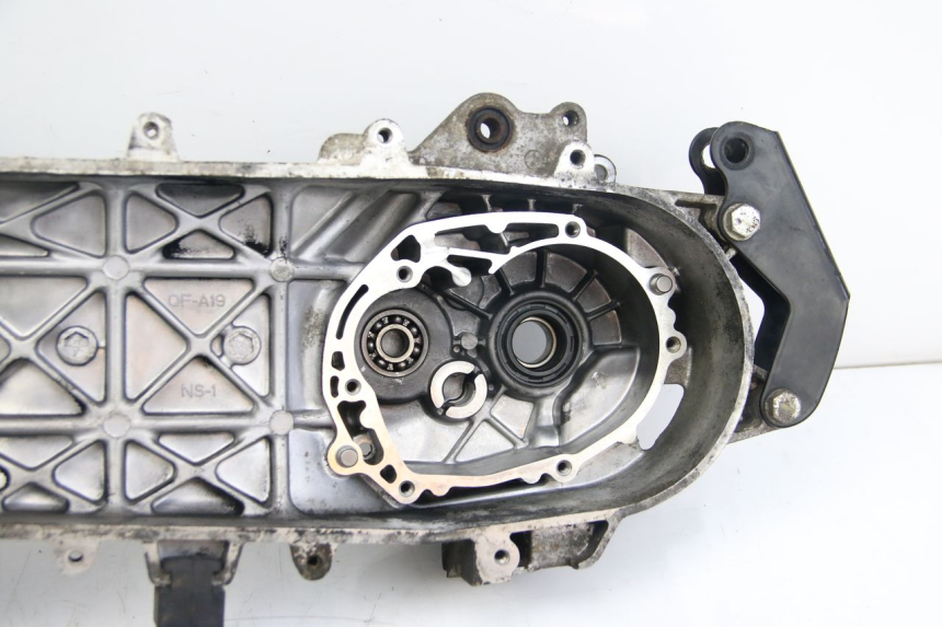 photo de Karter dolny silnika PEUGEOT CITYSTAR 50 (2013 - 2017) - Alternatywny kąt