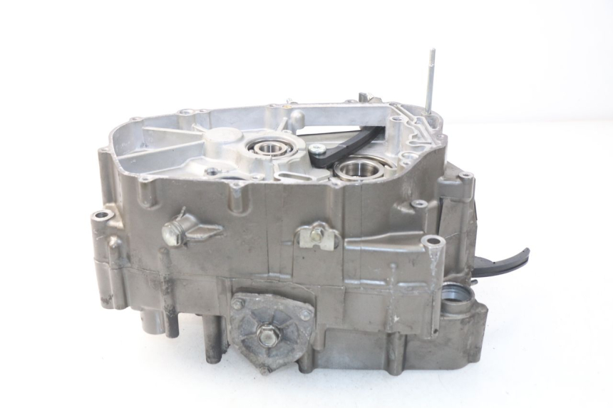 photo de Karter dolny silnika HYOSUNG COMET GTR 125 (2007 - 2014) - Szczegół części