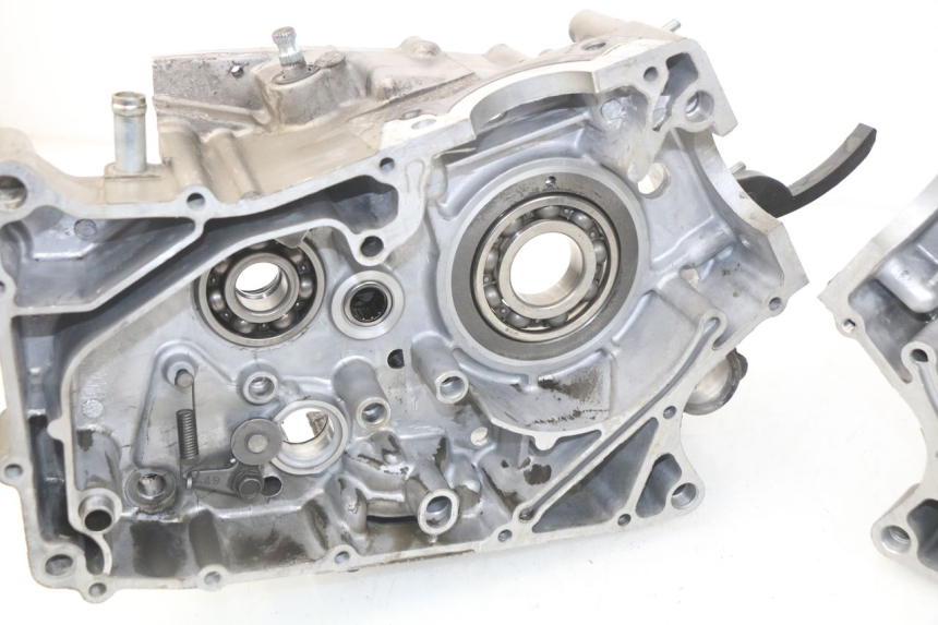 photo de Karter dolny silnika HYOSUNG COMET GTR 125 (2007 - 2014) - Oznaczenia i referencje