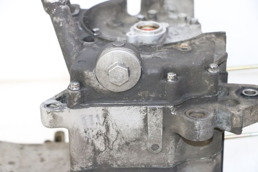 photo de Karter dolny silnika SYM CROX 4T 50 (2016 - 2023) - Zbliżenie techniczne