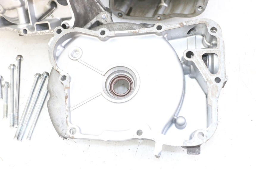 photo de Karter dolny silnika DAELIM BESBI 125 (2007 - 2008) - Kontrola wizualna