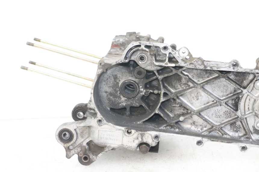 photo de Karter dolny silnika KYMCO DINK 4T 50 (2007 - 2018) - Zbliżenie techniczne