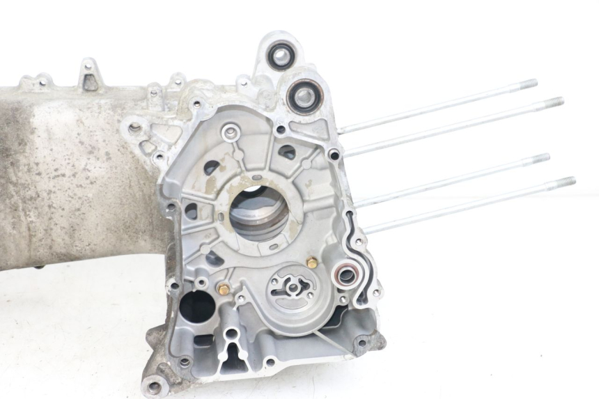 photo de Karter dolny silnika KYMCO DINK STREET 125 (2009 - 2014) - Zbliżenie techniczne