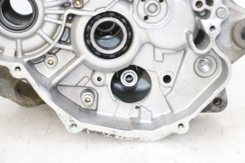 photo de Karter dolny silnika APRILIA ETX 125 (1998 - 2002) - Szczegóły charakterystyczne