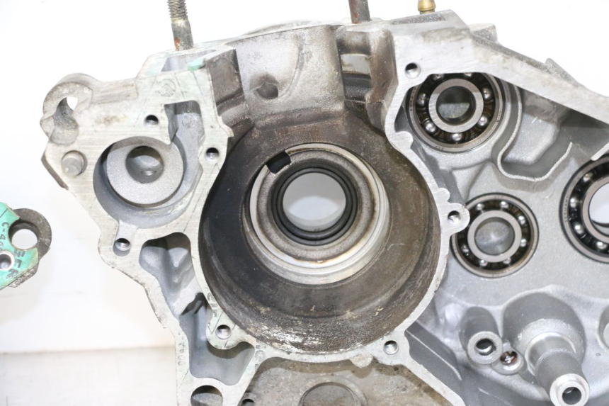 photo de Karter dolny silnika APRILIA ETX 125 (1998 - 2002) - Struktura - zbliżenie