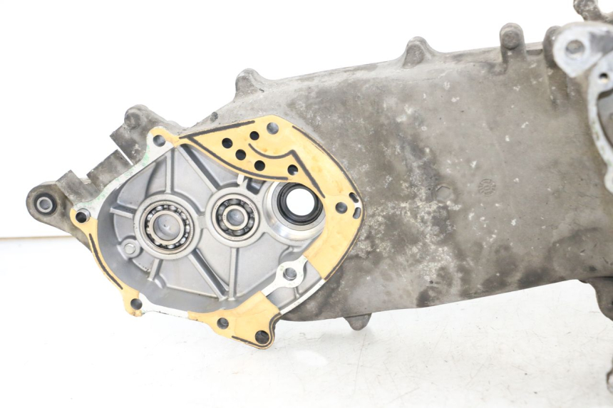 photo de Karter dolny silnika HONDA FES S-WING SWING ABS 125 (2007 - 2015) - Zbliżenie komponentów