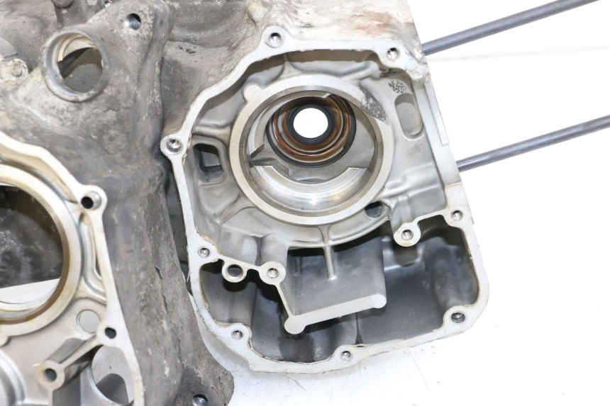 photo de Karter dolny silnika HONDA FES S-WING SWING ABS 125 (2007 - 2015) - Zdjęcie dodatkowe