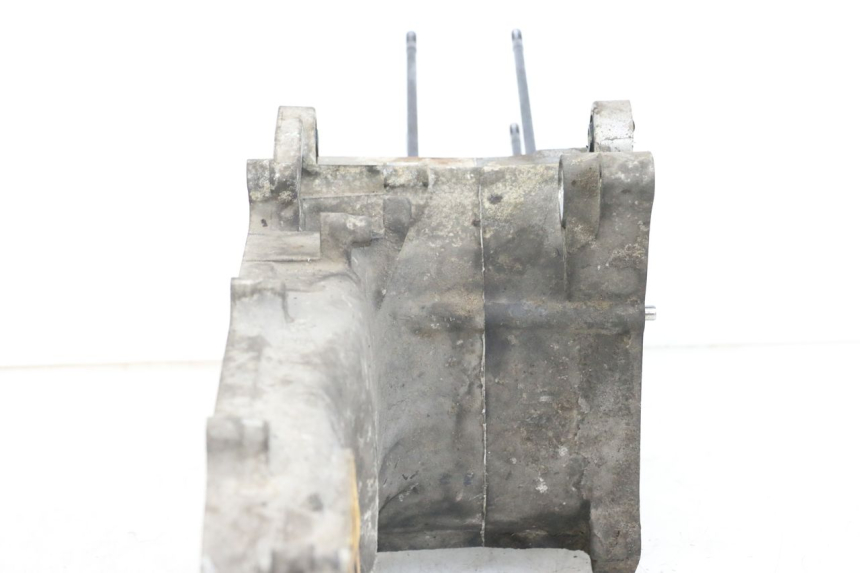 photo de Karter dolny silnika HONDA FES S-WING SWING ABS 125 (2007 - 2015) - Inny kąt widzenia