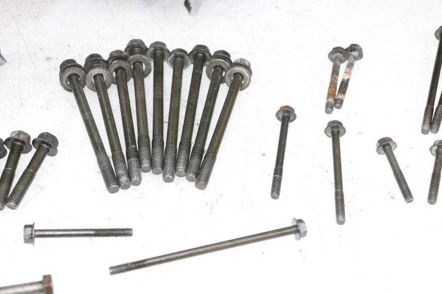 photo de Karter dolny silnika YAMAHA FJ 36Y 1100 (1984 - 1985) - Szczegóły charakterystyczne