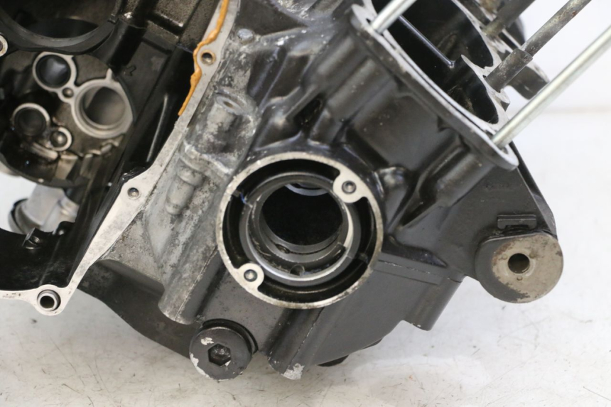 photo de Karter dolny silnika YAMAHA FJ 36Y 1100 (1984 - 1985) - Stan powierzchni