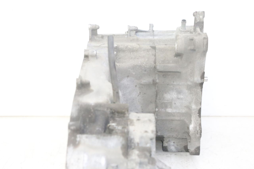 photo de Karter dolny silnika HONDA FORZA ABS 300 (2013 - 2017) - Zbliżenie techniczne