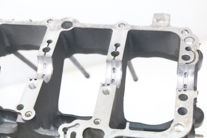 photo de Karter dolny silnika YAMAHA FZ8 800 (2010 - 2016) - Widok z bliska