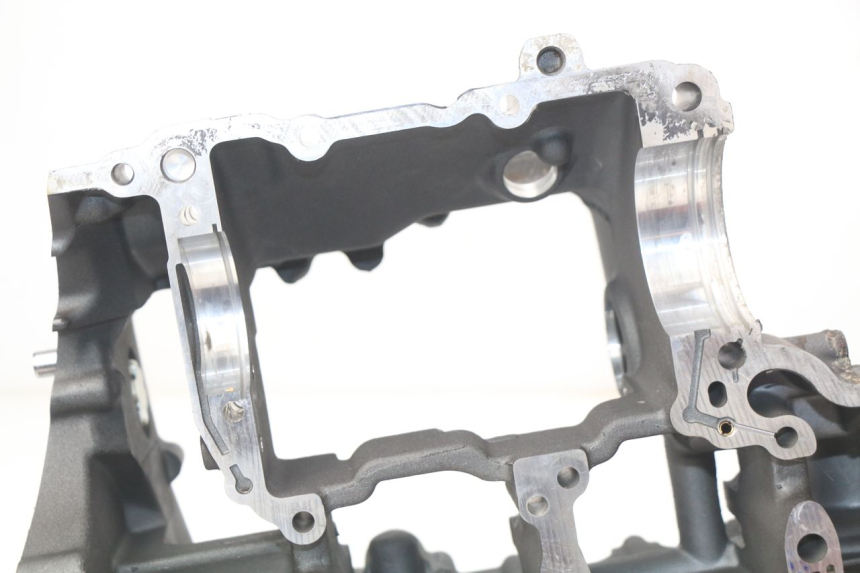 photo de Karter dolny silnika YAMAHA FZ8 800 (2010 - 2016) - Kontrola wizualna