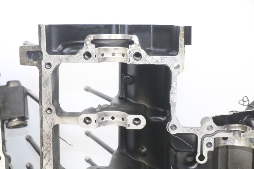 photo de Karter dolny silnika YAMAHA FZS FAZER 600 (1998 - 2001) - Inny kąt widzenia