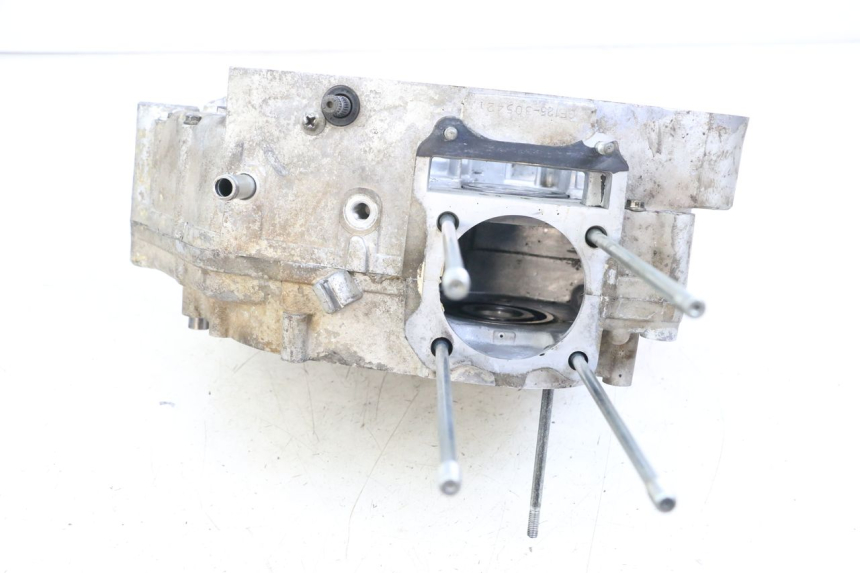 photo de Karter dolny silnika HYOSUNG GF 125 (2001 - 2005) - Zoom stanu zużycia