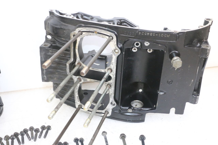 photo de Karter dolny silnika SUZUKI GS GSE 500 (2001 - 2003) - Szczegóły charakterystyczne