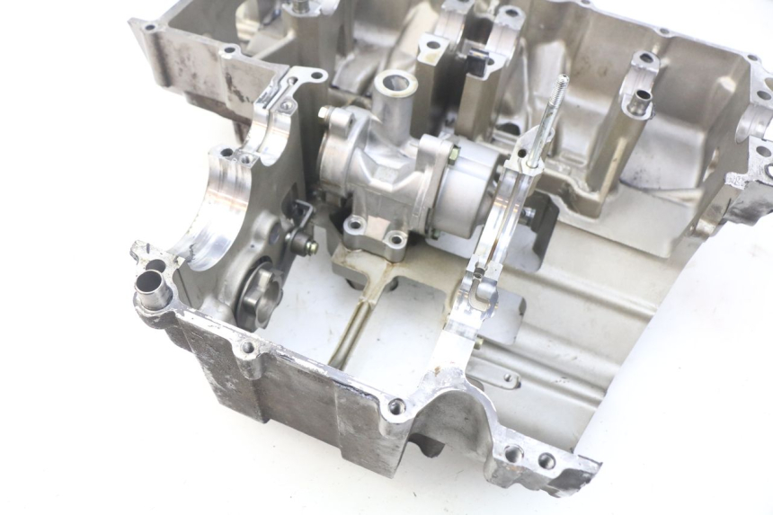 photo de Karter dolny silnika SUZUKI GSF S BANDIT 600 (2000 - 2004) - Oznaczenia i referencje