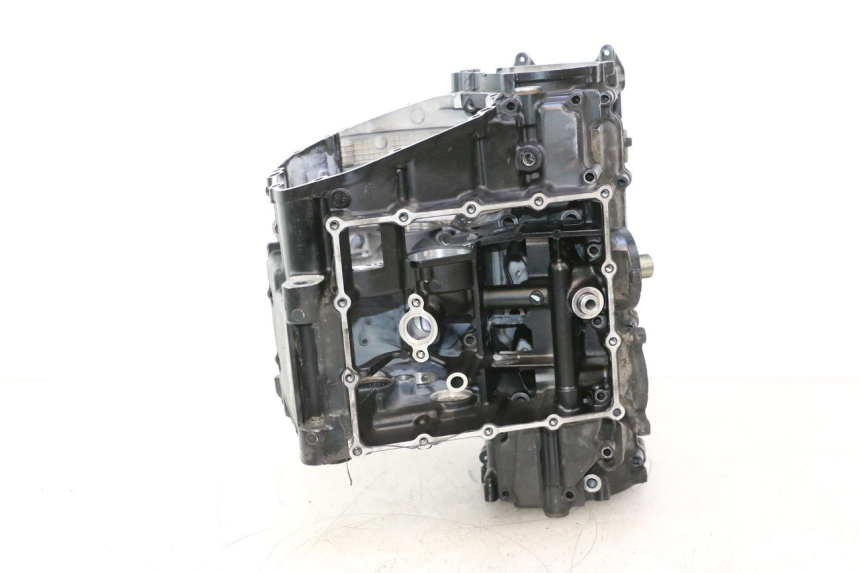 photo de Karter dolny silnika SUZUKI GSR 600 (2005 - 2012) - Zoom stanu zużycia