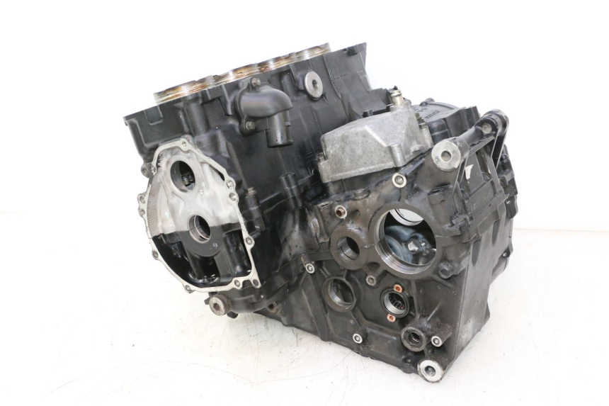 photo de Karter dolny silnika SUZUKI GSR 600 (2005 - 2012) - Zbliżenie techniczne