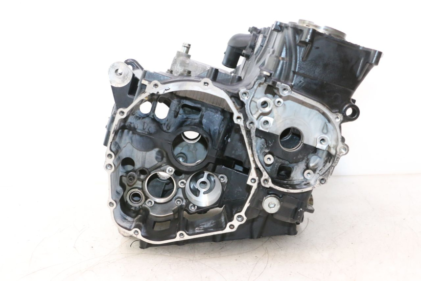 photo de Karter dolny silnika SUZUKI GSR 600 (2005 - 2012) - Punkty mocowania