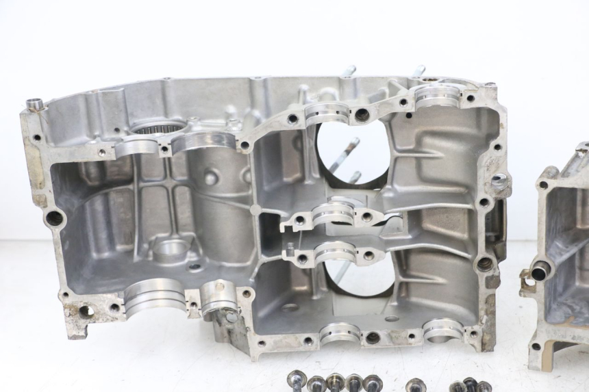 photo de Karter dolny silnika SUZUKI GSX E 250 (1982 - 1983) - Zoom jakości