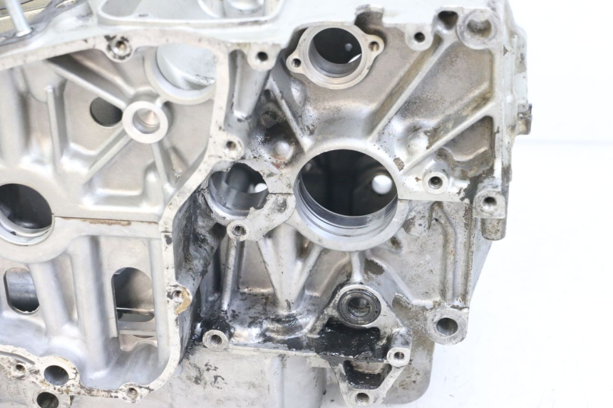 photo de Karter dolny silnika SUZUKI GSX E 250 (1982 - 1983) - Oznaczenia i referencje