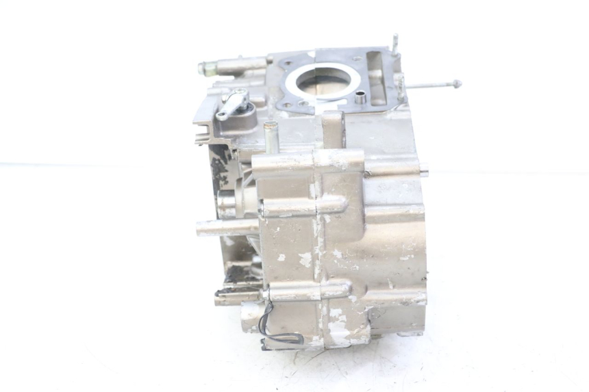 photo de Karter dolny silnika HYOSUNG GTR 125 (2006 - 2008) - Inny kąt widzenia