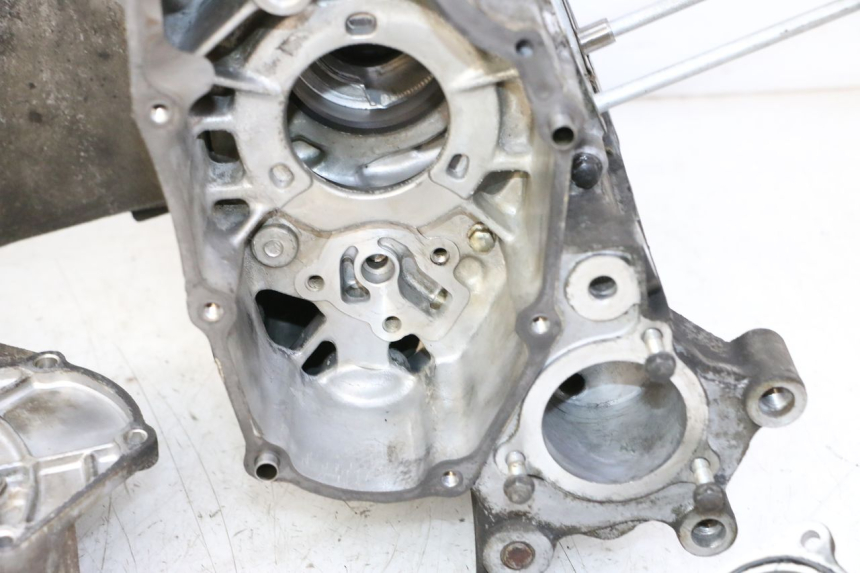 photo de Karter dolny silnika DAELIM HISTORY 125 (2001 - 2002) - Zoom stanu zużycia