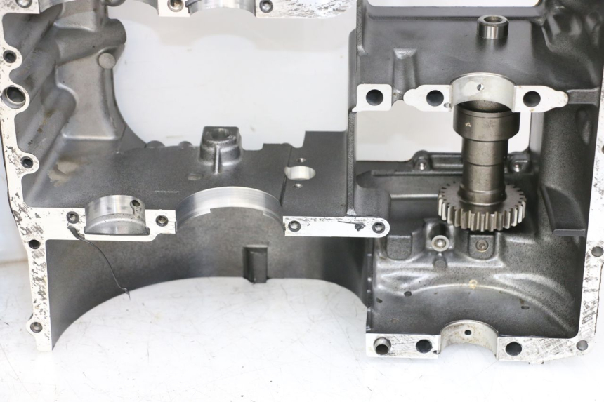 photo de Karter dolny silnika KAWASAKI GTR 1000 (1994 - 2004) - Zbliżenie komponentów