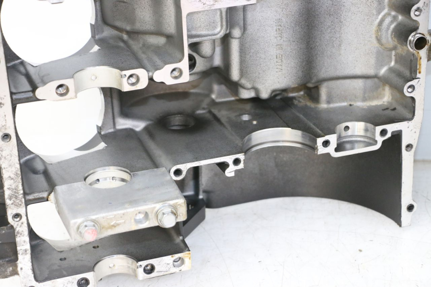 photo de Karter dolny silnika KAWASAKI GTR 1000 (1994 - 2004) - Widok z bliska