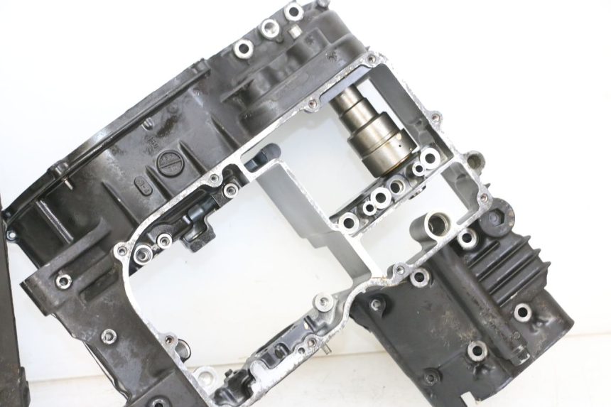 photo de Karter dolny silnika KAWASAKI GTR 1000 (1994 - 2004) - Część sprawdzona