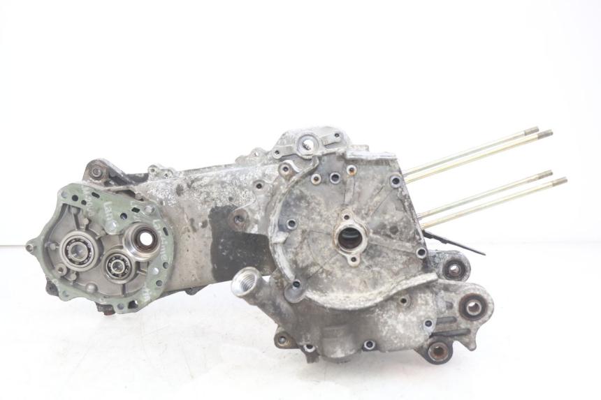 photo de Karter dolny silnika PEUGEOT KISBEE 4T 50 (2018 - 2022) - Widok z bliska