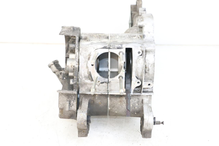 photo de Karter dolny silnika PEUGEOT KISBEE 4T 50 (2018 - 2022) - Szczegół części