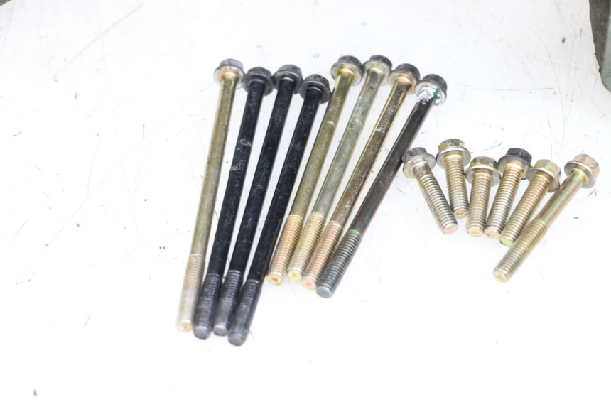 photo de Karter dolny silnika PEUGEOT KISBEE 4T 50 (2018 - 2022) - Widok z bliska