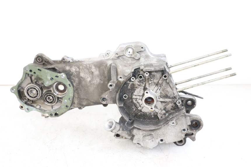 photo de Karter dolny silnika PEUGEOT KISBEE 4T 50 (2018 - 2022) - Inny kąt widzenia