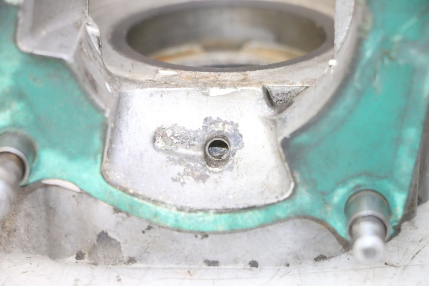 photo de Karter dolny silnika KAWASAKI KX 85 (2014 - 2021) - Struktura - zbliżenie