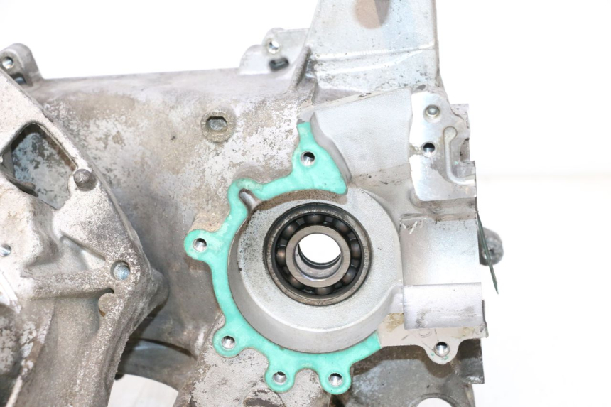 photo de DOLNA OBUDOWA SILNIKA PEUGEOT LUDIX ONE 14P 50 (2004 - 2013) - Widok profilu