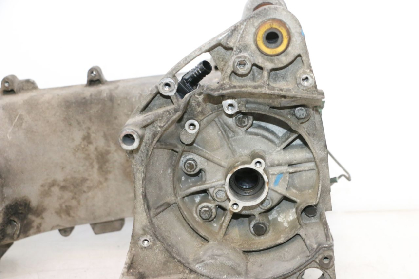 photo de Karter dolny silnika PEUGEOT LUDIX ONE 50 (2004 - 2013) - Zbliżenie komponentów