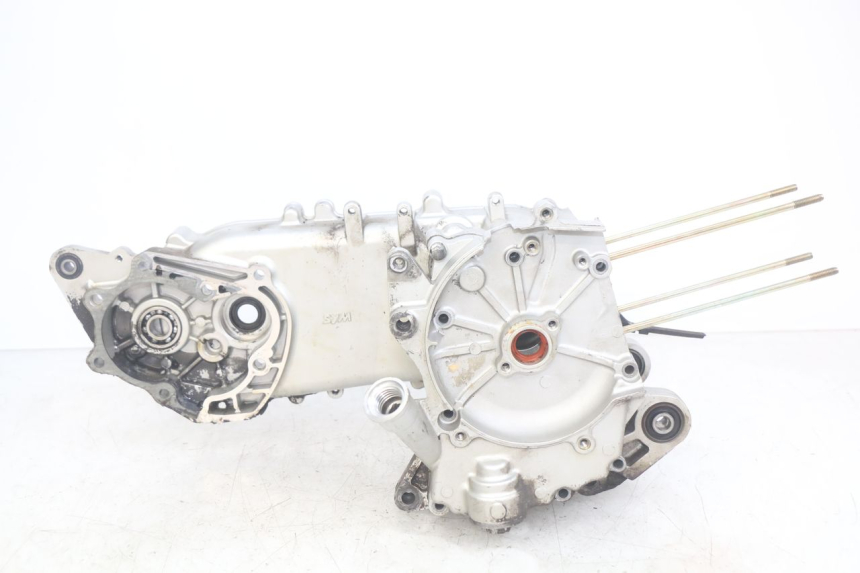 photo de Karter dolny silnika SYM MIO 50 (2011 - 2017) - Widok z bliska